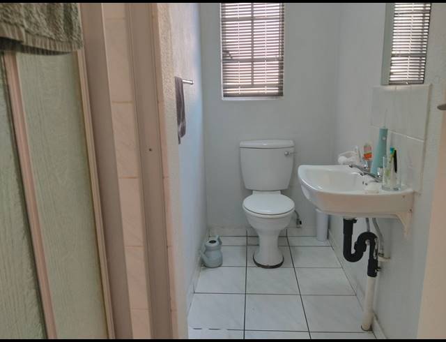 2 BEDROOM APARTMENT FOR SALE IN EDEN GLEN
